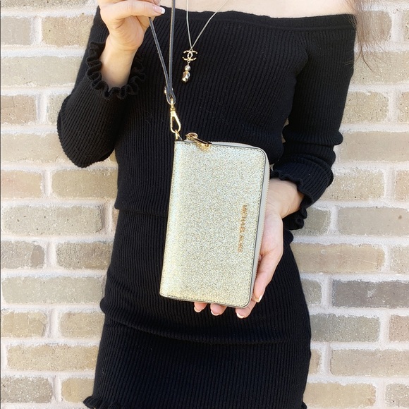 SALE‼️👜💕Michael Kors Glitter pale gold wallet - Picture 2 of 5